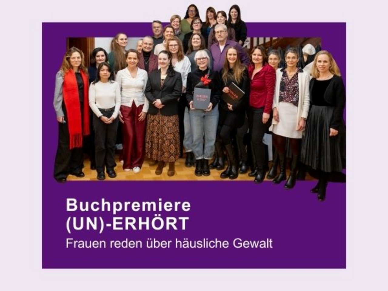 Buchpremiere-UnErhoert-Seidlvilla Gruppenbild von der Buchpräsentation "UnErhört" in der Seidl Villa in München